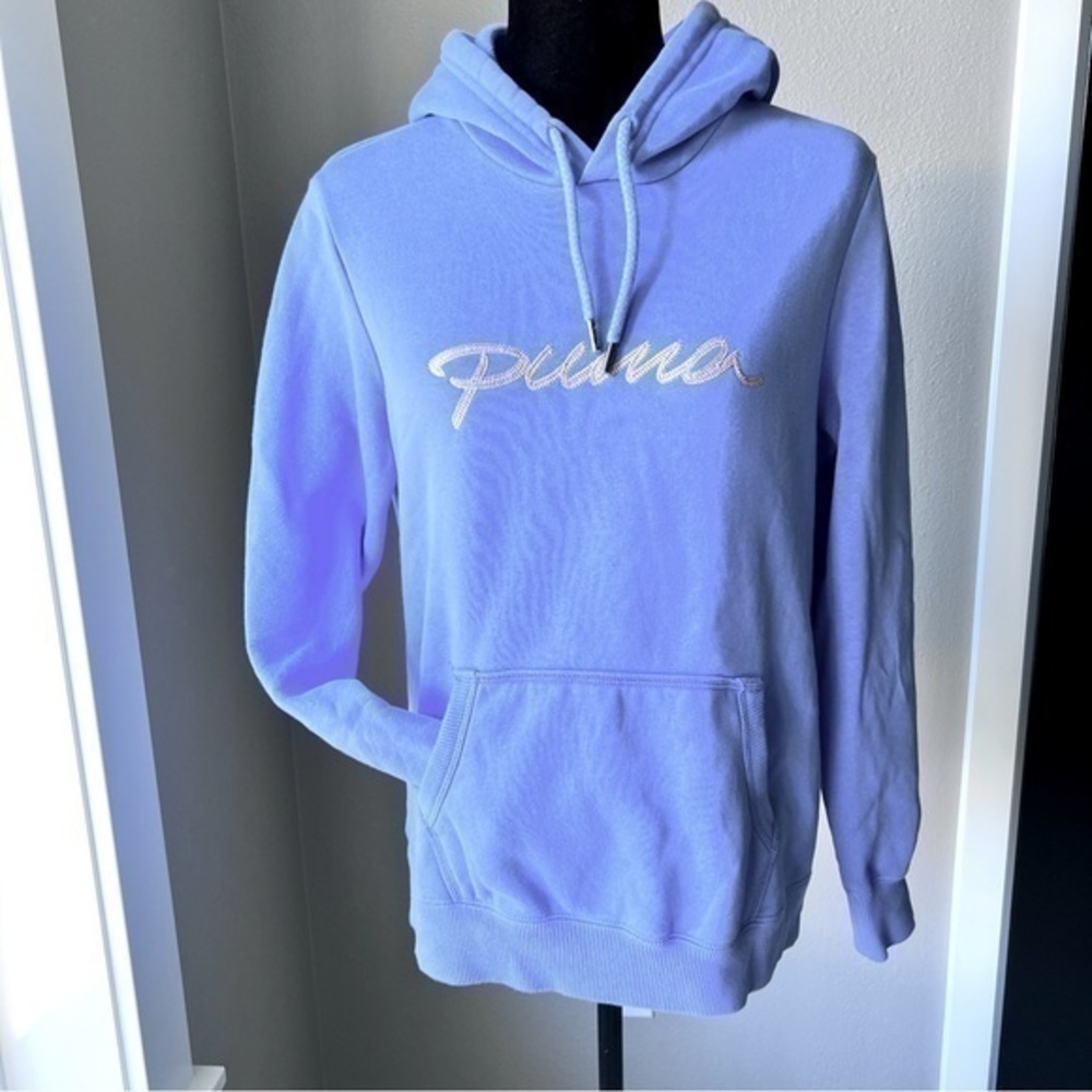 💚Women’s Puma embroidered hoodie size XL